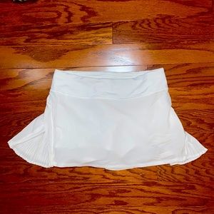 Lululemon Play Off the Pleats White Skirt